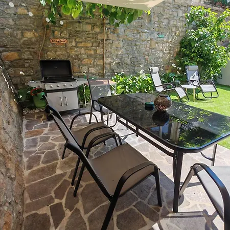 Lägenhet Apartma Gardenis